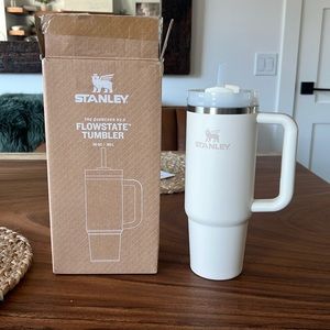 STANLEY Quencher H2.0 Flowstate Tumbler 30oz